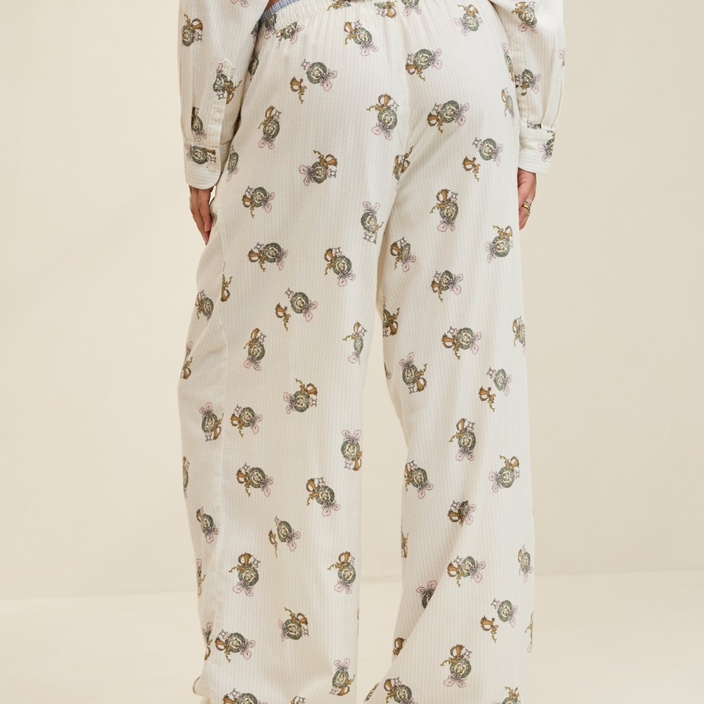 Aerie White Grinch Cindy Lou Who Pajama Pant - Picture 2 of 5